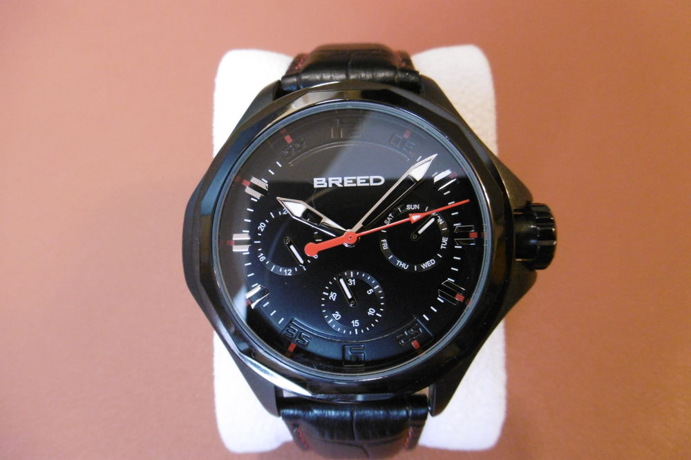 Montre Breed noire NEUVE jamais port�e 139 La Chapelle-sur-Erdre (44)