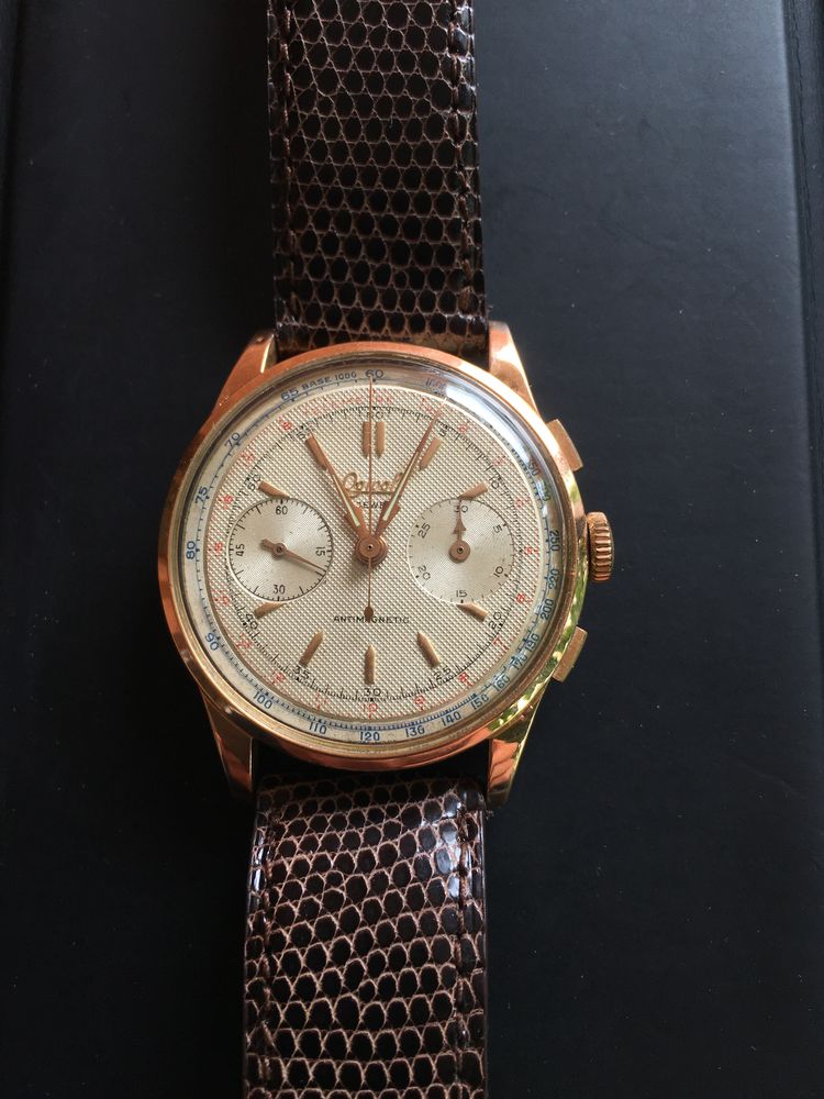 Montre chrono m�canique en or massif, ann�es 50, Ogival 1400 L'Isle-Jourdain (32)