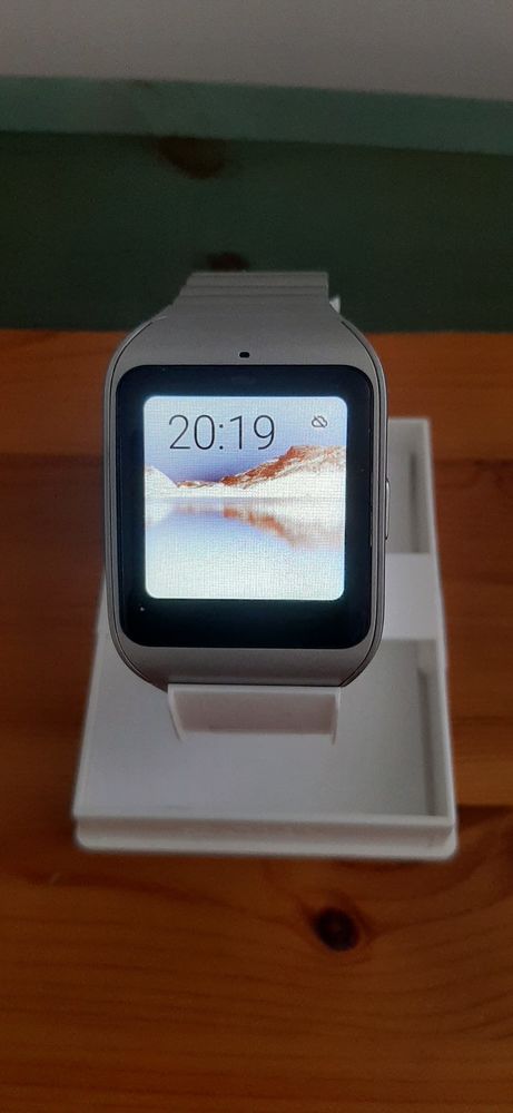 Montre connect�e Sony 200 Poissy (78)