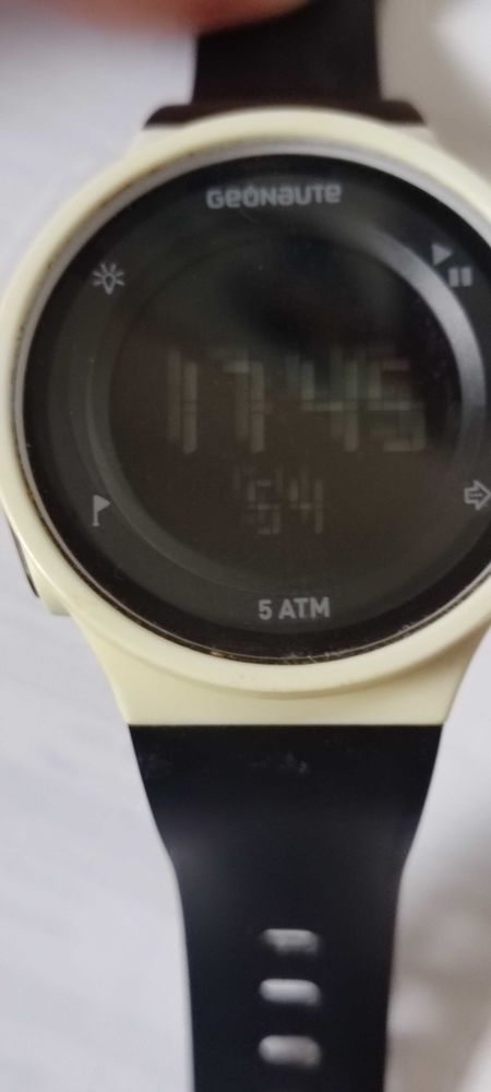 montre+connect�e 15 Maz�res (09)