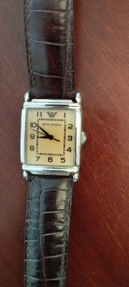 Montre Emporio Armani 35 Paris 11 (75)