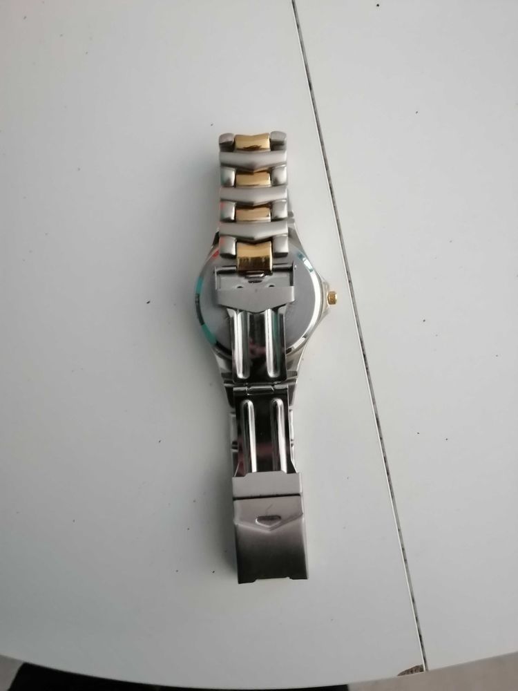 montre femme de la marque Neptunus 25 Oyonnax (01)