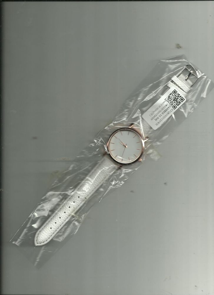 MONTRE FEMME NEUF DANS SON EMBALLAGE 6 Saint-Martin-de-Belleville (73)