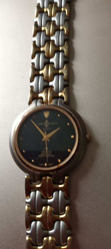 Montre de femme 45 Neuilly-sur-Seine (92)