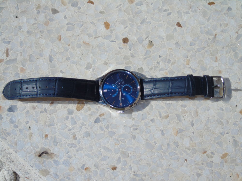 MONTRE FESTINA NEUVE 85 Solli�s-Toucas (83)