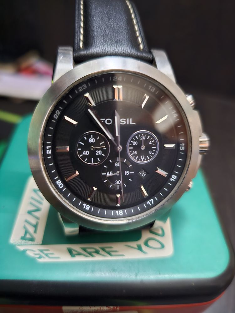 MONTRE FOSSIL 100 Ch�telais (49)