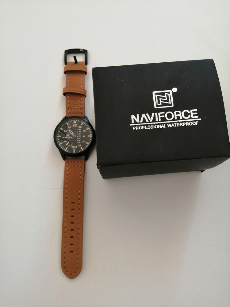 Montre homme neuve marron 10 Pouill� (86)