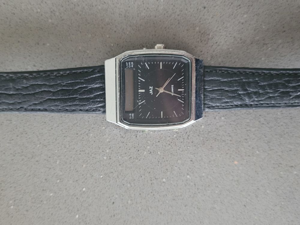 montre JAZ homme 25 La Terrasse (38)