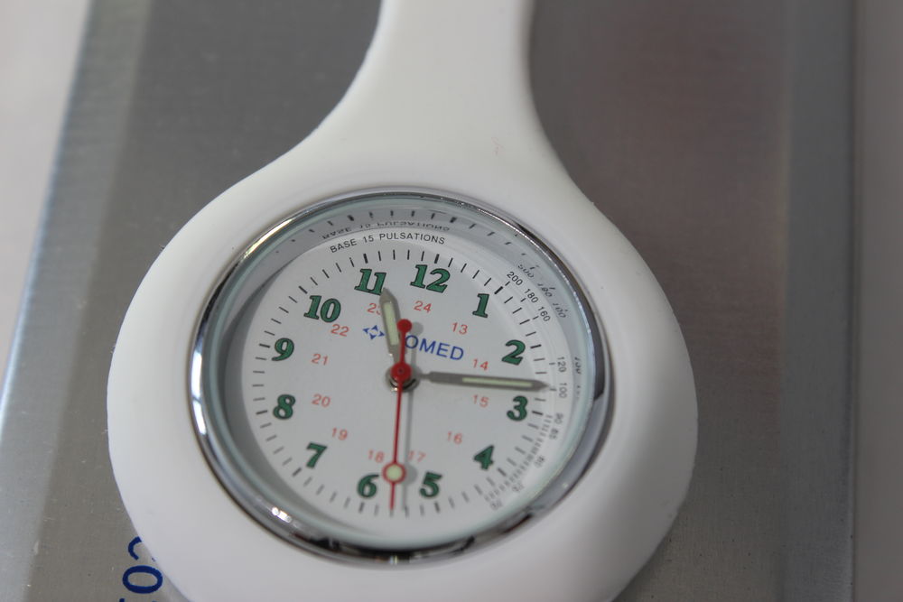 montre infirmi�re neuve support silicone 10 Le Gros-Theil (27)