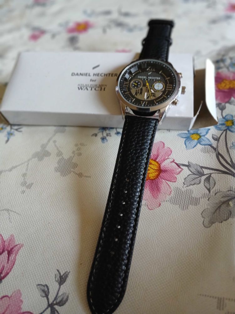 une montre marque  Daniel hechter 150 Selles-sur-Cher (41)