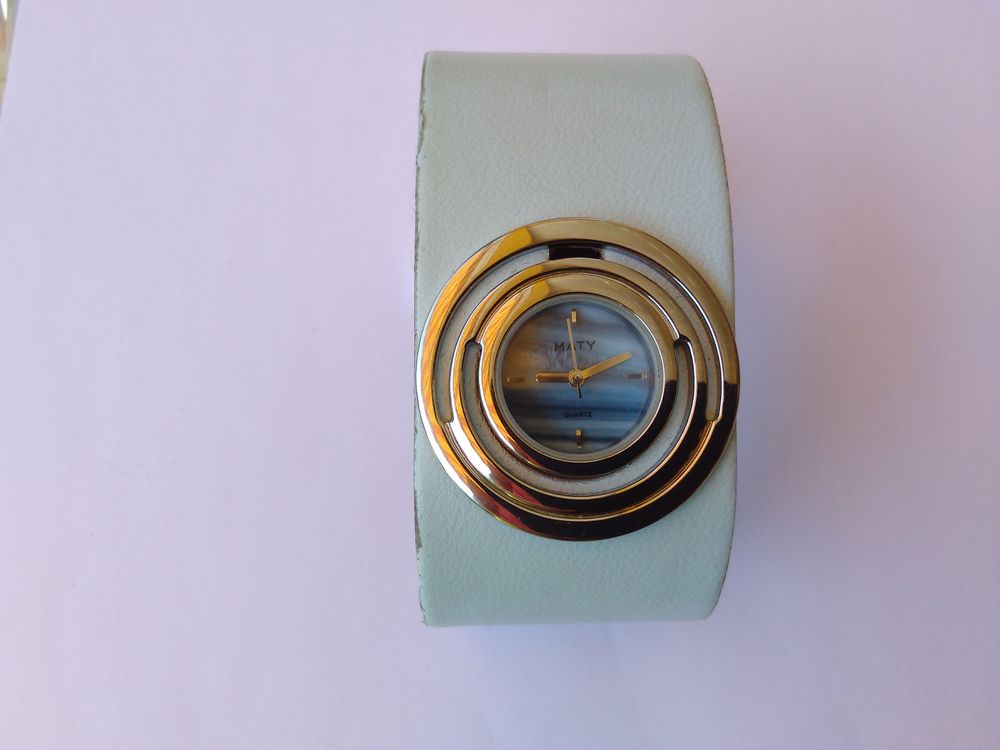 Montre MATY femme bleue 35 Lavernay (25)