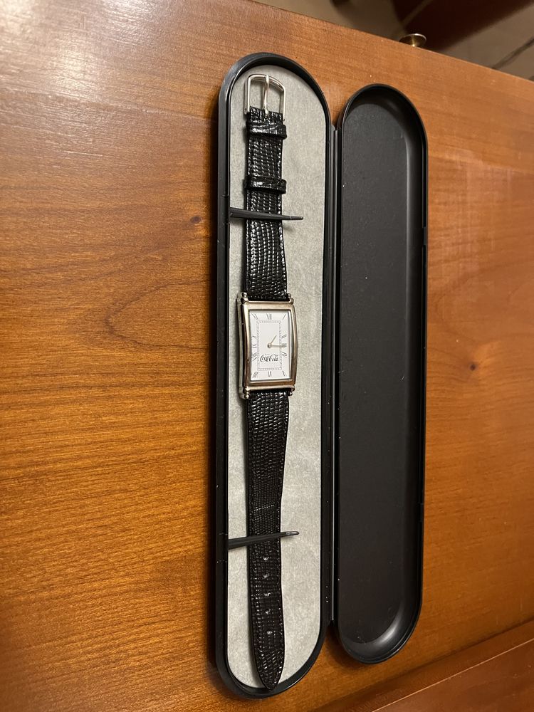 Montre mixte Coca Cola neuve dans son �tui . 10 Foug�res (35)