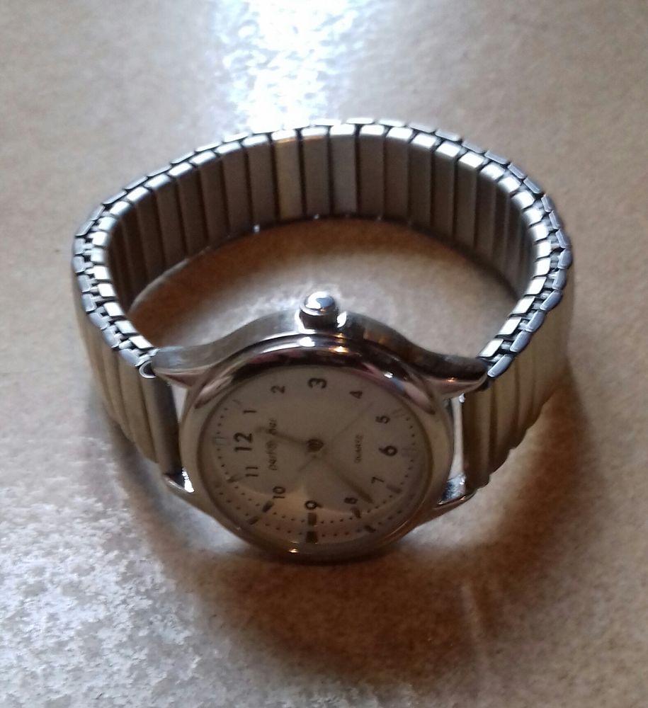 MONTRE NEUVE FEMME BRACELEET en M�tal 10 Boucau (64)