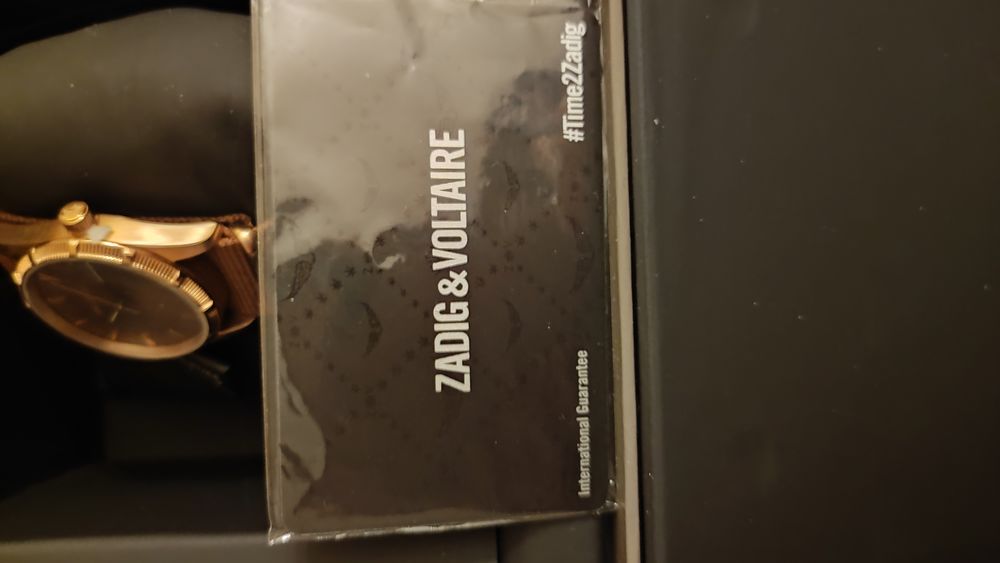  montre neuve Zadig &, Voltaire. Acier dor�, bracelet toile. 235 Verneuil-sur-Seine (78)