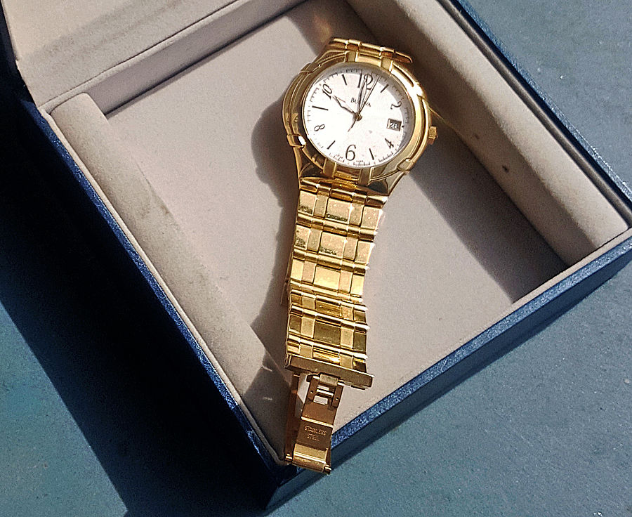 Montre plaqu� or marque Bulova avec certificat origine 
0 Marseille 8 (13)