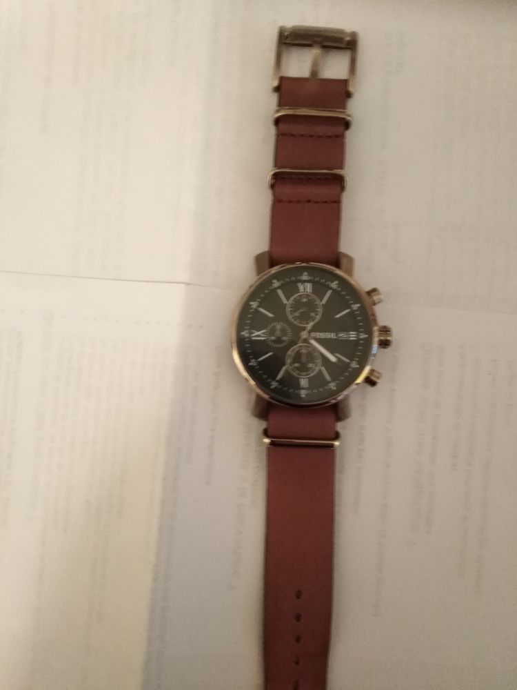 Montre pour hommes de la marque FOSSIL 35 Viry-Ch�tillon (91)