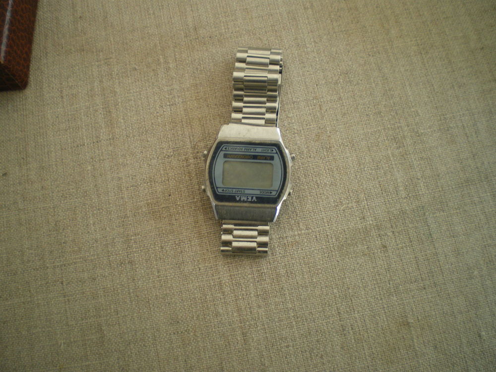 montre a r�viser 20 Laloub�re (65)