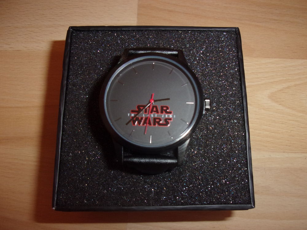 Montre Star Wars: Les derniers Jedi (Neuve) 45 Ardoix (07)