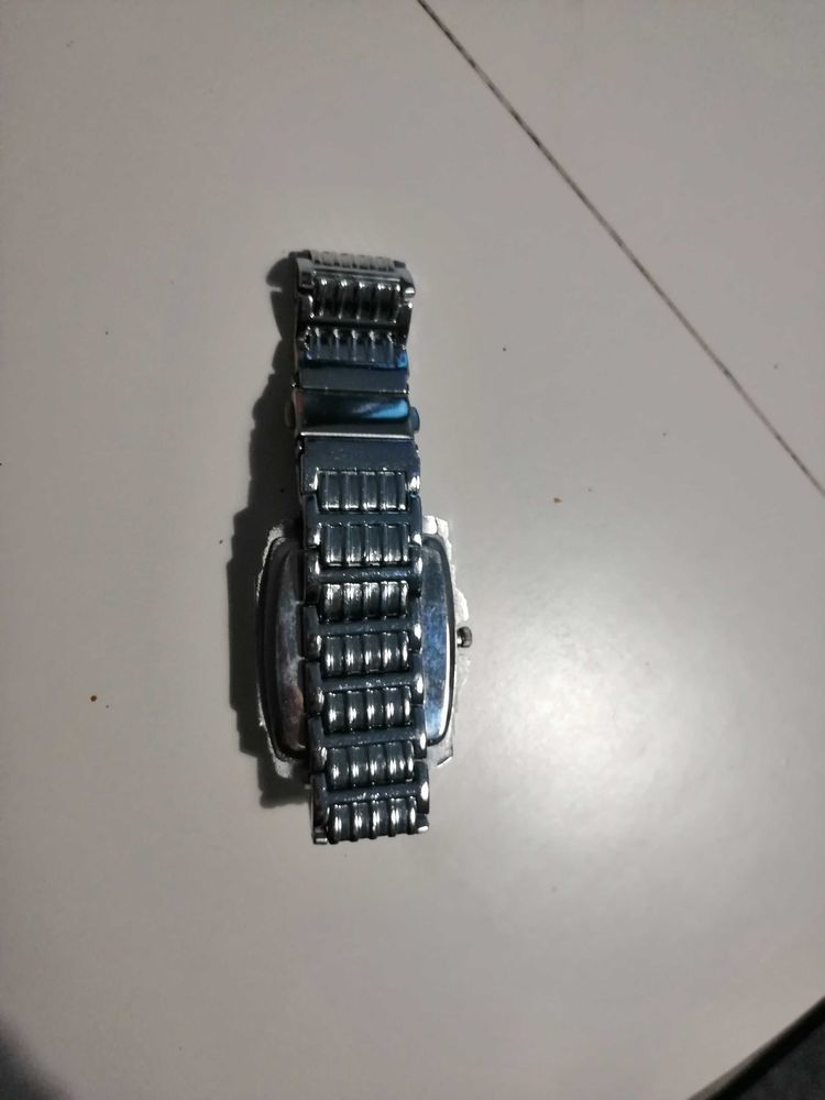 Montre Steel back 30 Oyonnax (01)