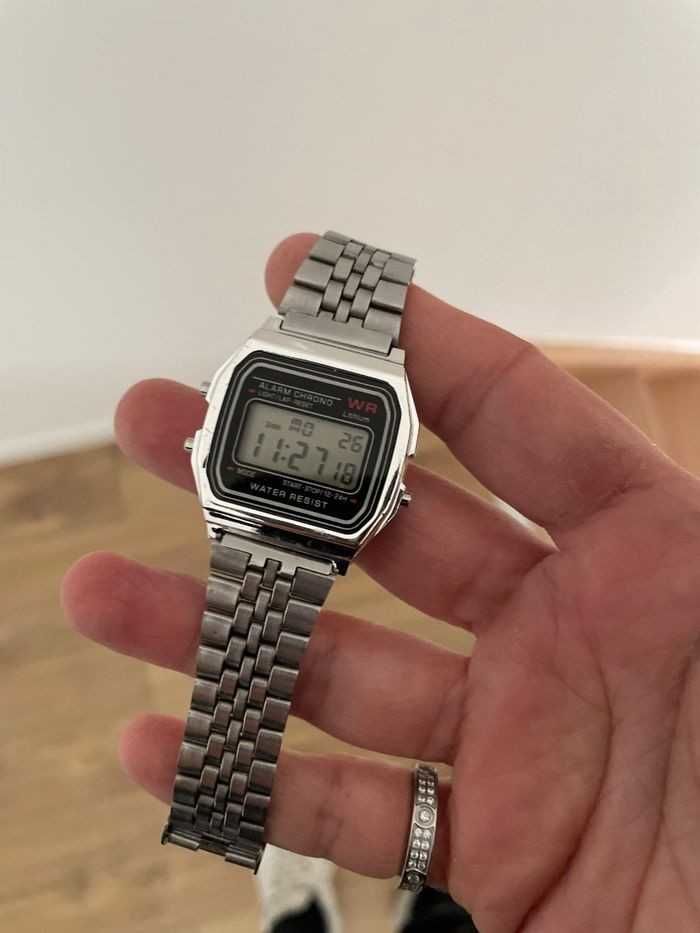 Montre vintage digital numerique 8 Grenoble (38)