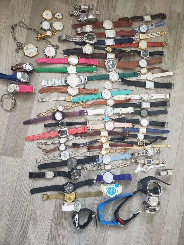 Lot de 84 montres-bracelets mixtes ? Swatch, Guess, CK, Espr 435 Paris 4 (75)