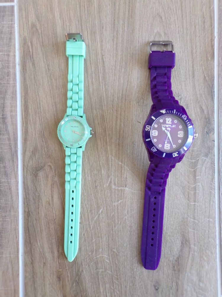 Lot de 2 montres femme - fille
9 Paris 4 (75)