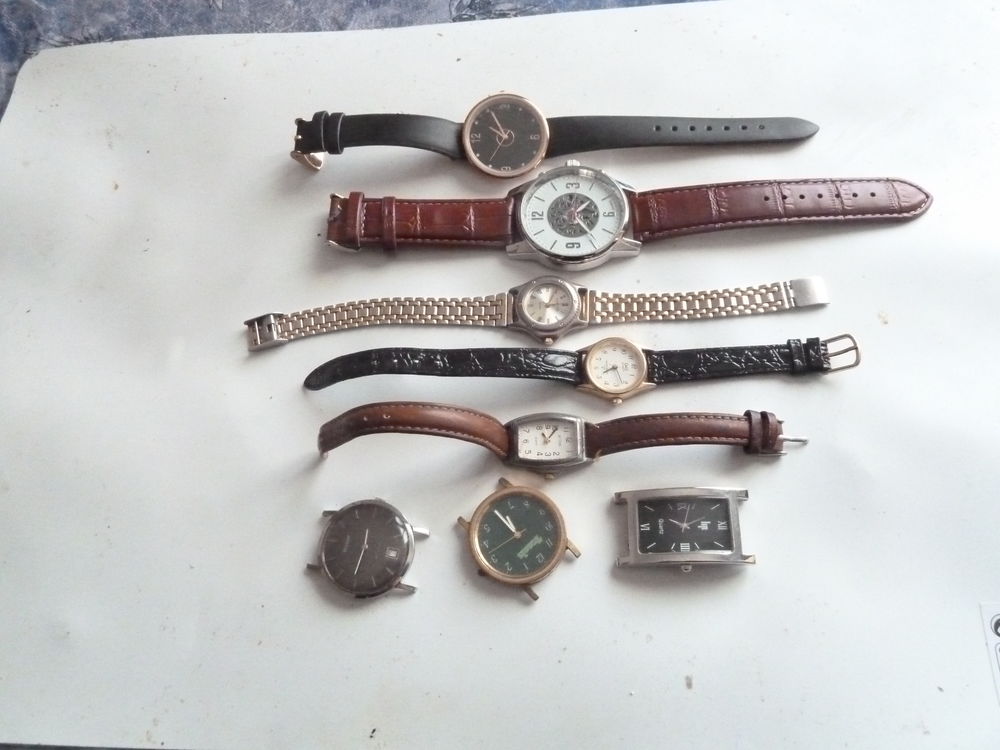 8 montres, la plus part fonctionnent- 15 Auxerre (89)