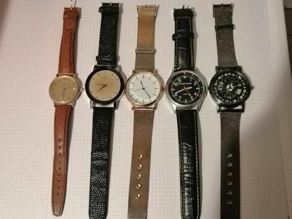 Lot De 5 Montres.pour collection 40 Saint-Berthevin (53)