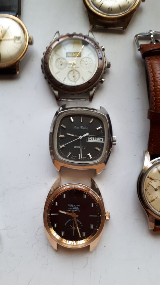 lot de montres quartz 200 Ma�che (25)