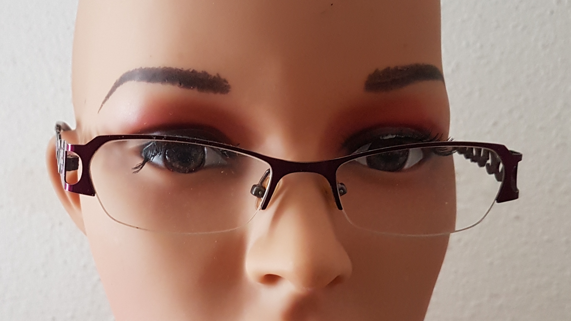 Monture  de lunette Galante.
6 Montbrison (42)