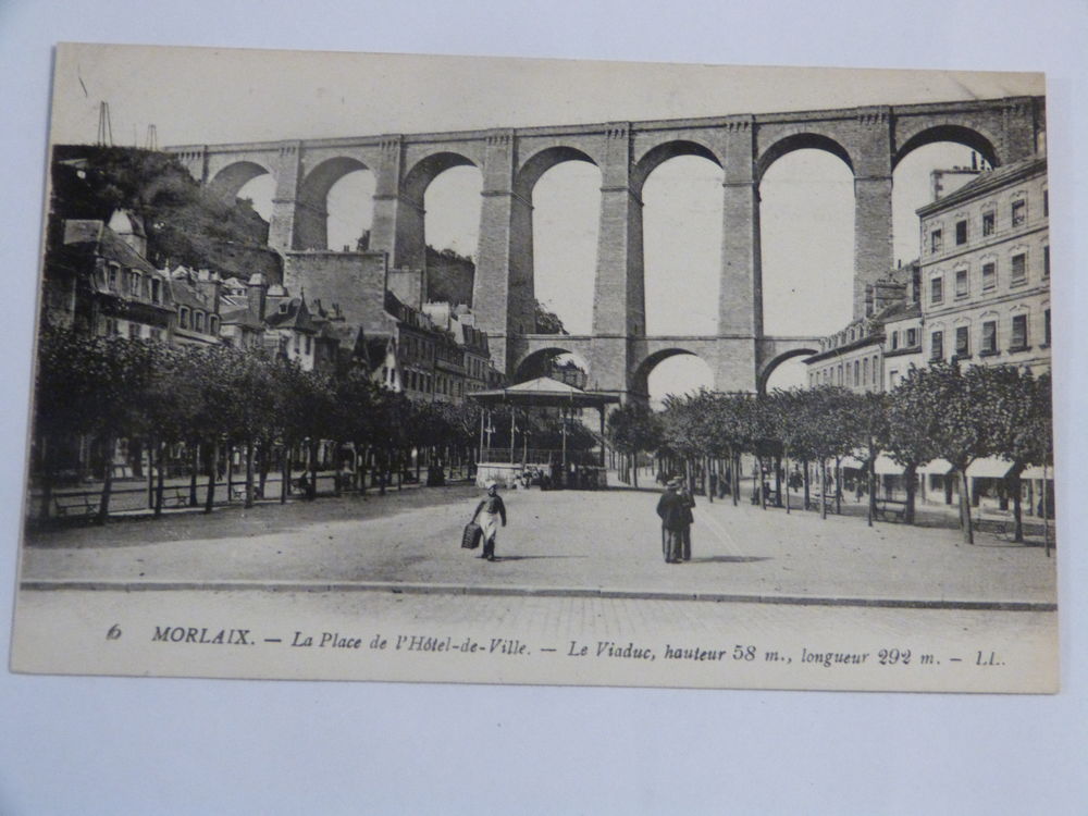 MORLAIX  - LA PLACE DE L' HOTEL DE VILLE  -  LE VIADUC 3 Brest (29)