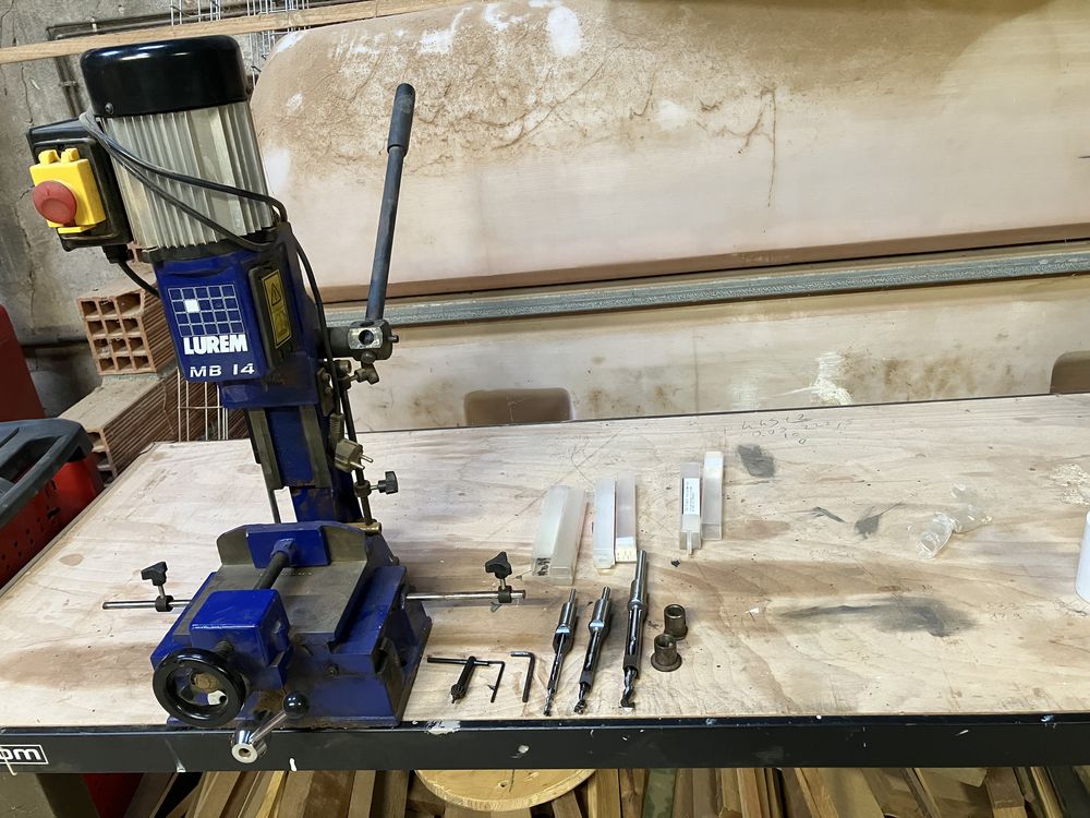 Mortaiseuse � b�danes 200 Lembras (24)