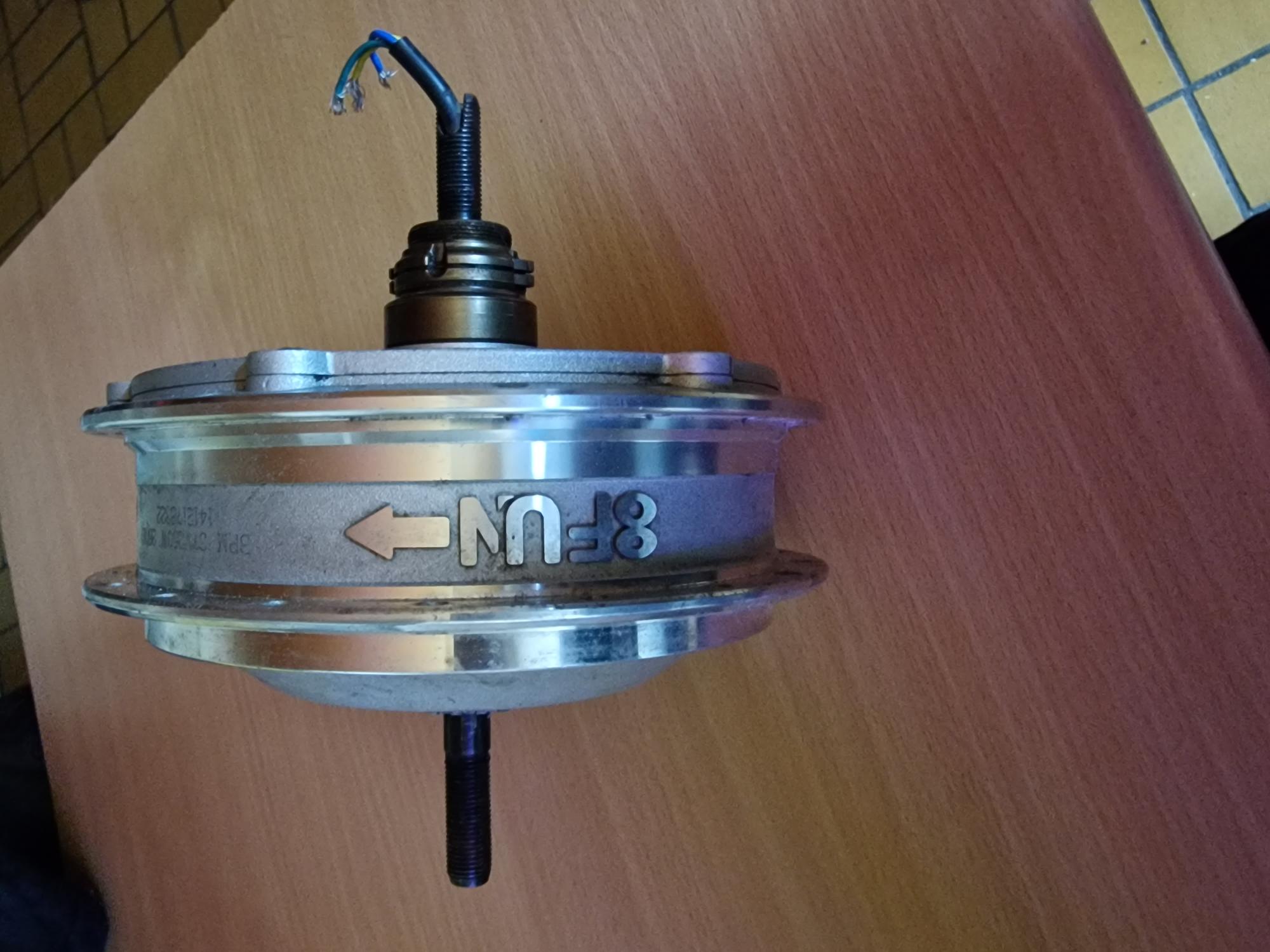 Moteur 8FUN Bpm pour v�lo 0 Puy-Saint-Martin (26)