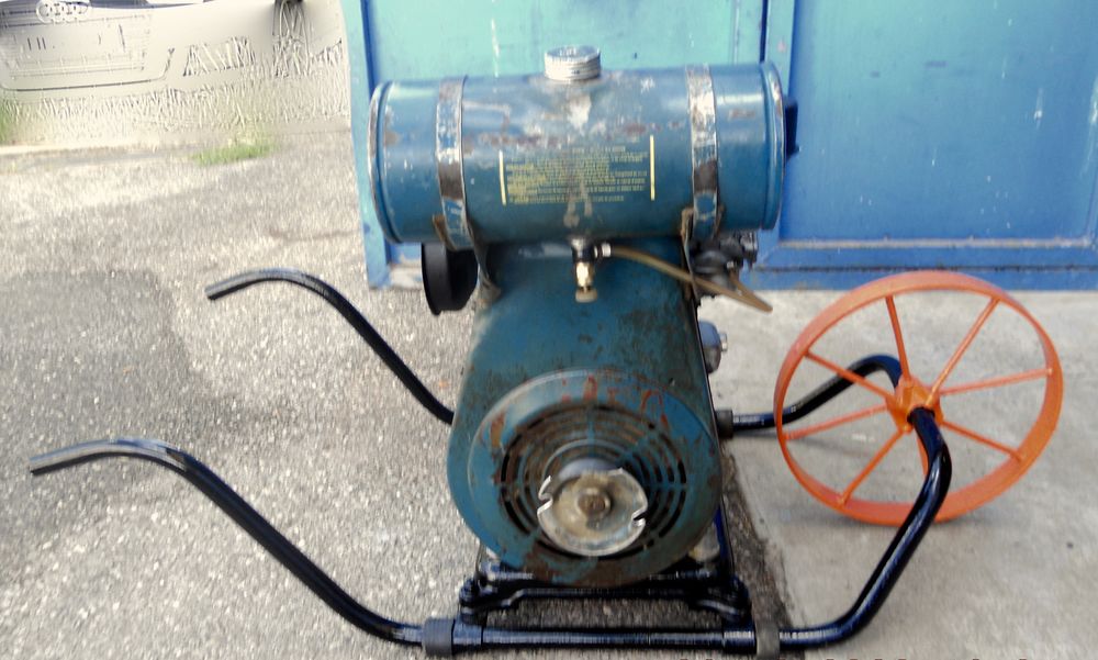 moteur bernard jumelle avec une pompe a eau 250 Romans-sur-Is�re (26)
