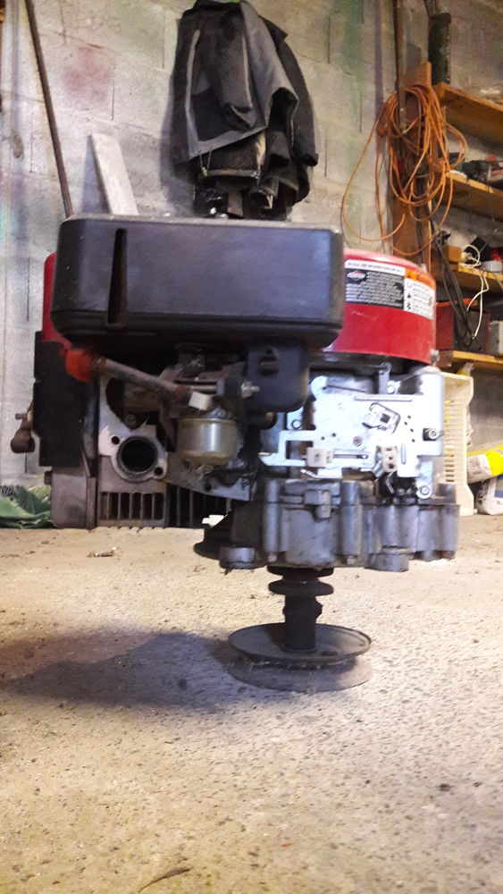 moteur Briggs&stratton pour tondeuse auto portee 200 Guinarthe-Parenties (64)
