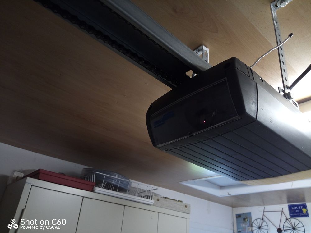 moteur porte de garage 80 Mouilleron-le-Captif (85)