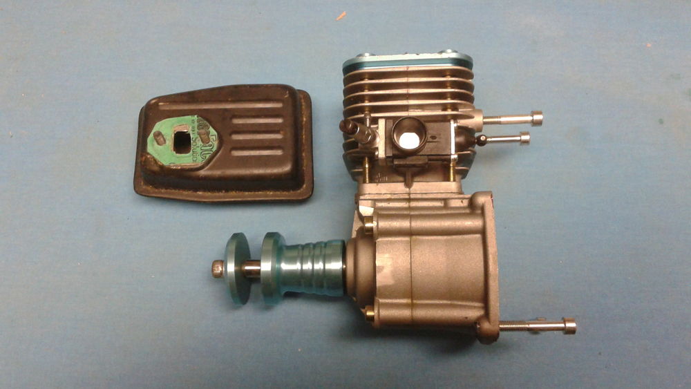 Moteur pour mod�le r�duit AVIOMAC-MINARELLI 34 cc 60 Aingeray (54)