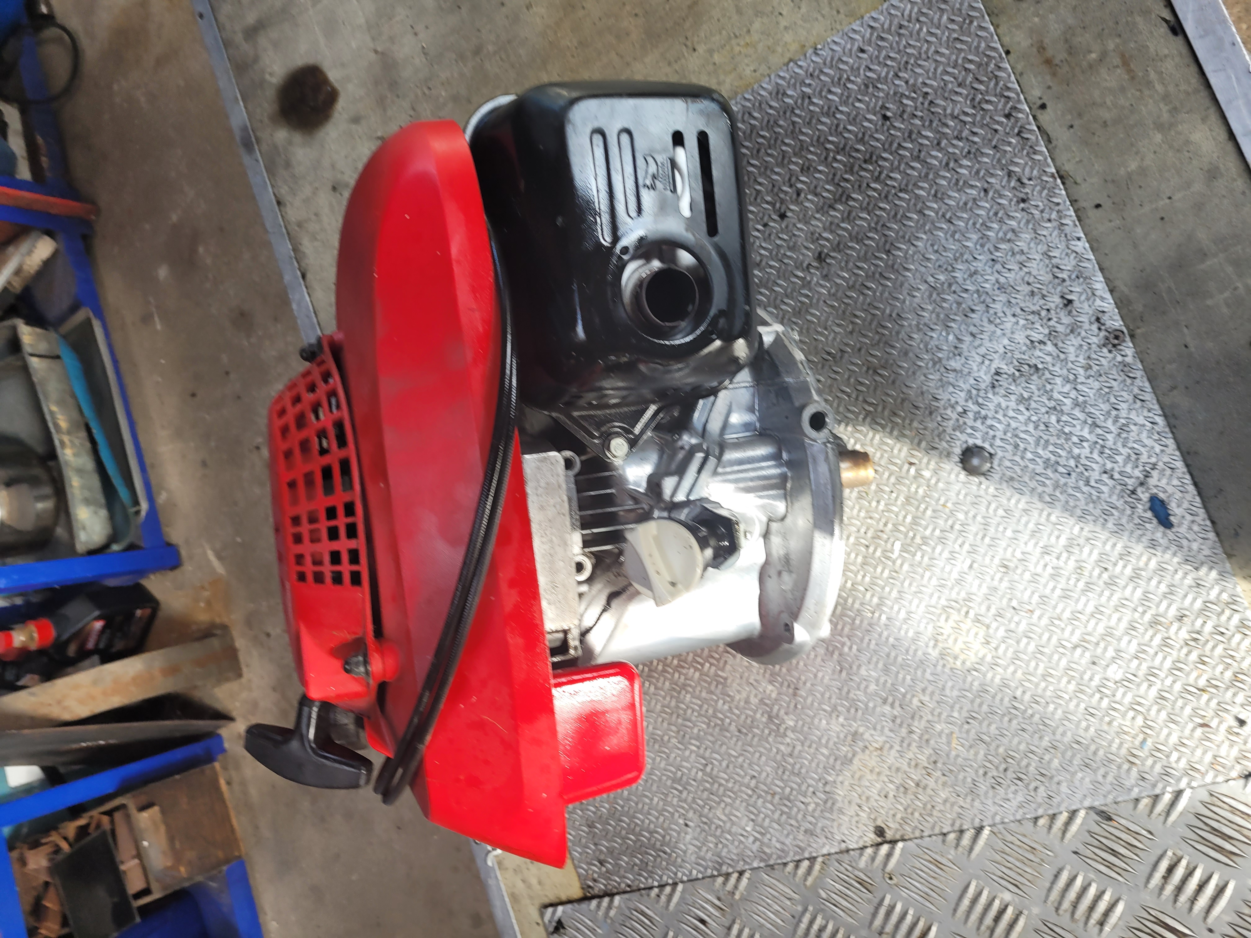 Moteur tondeuse 199 Sens (89)