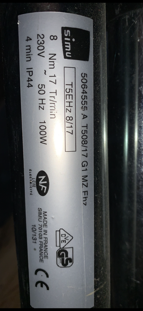 Moteur volet roulant SIMU REF 5064555 T5EHZ 8/17 70 Bazoilles-sur-Meuse (88)