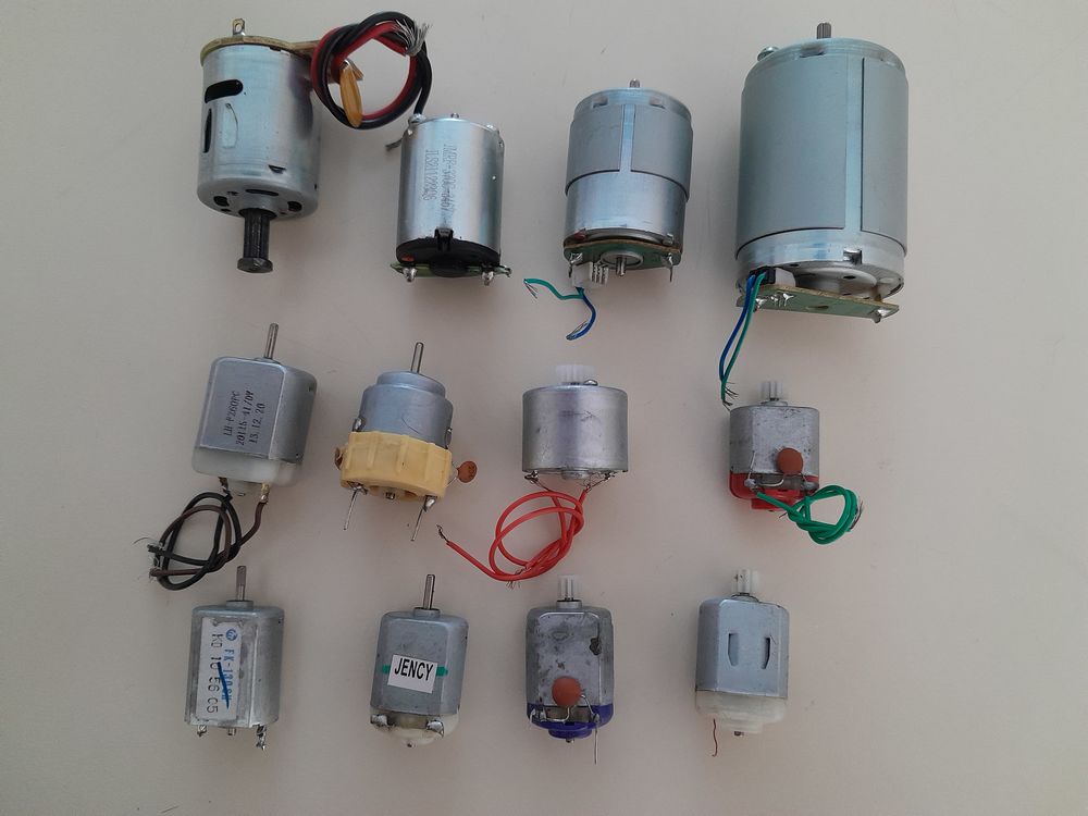 Lot de moteurs HO Roco/Jouef 12 Volts 20 Fleury (11)