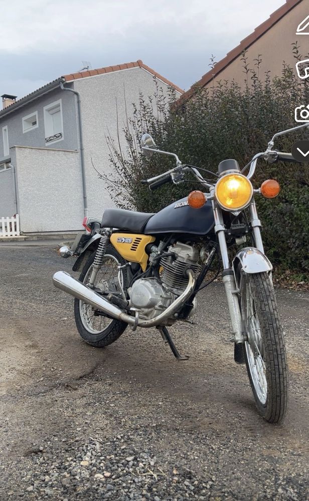 moto Cg 125 1800 Yssingeaux (43)