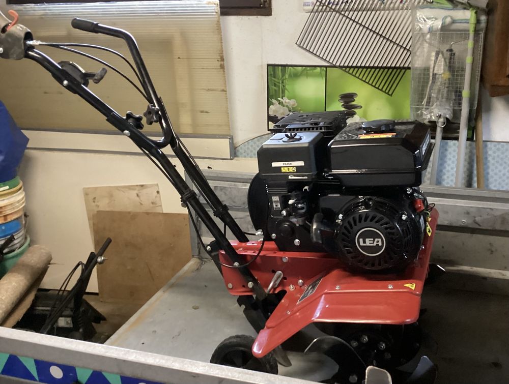 motobineuse 6 fraises �tat neuf 399 Floing (08)