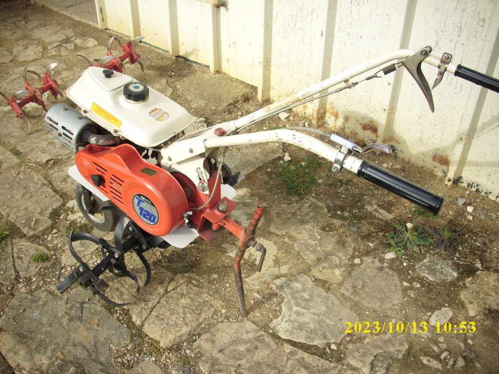 motobineuse KUBOTA T 120 290 Saint-Lactencin (36)