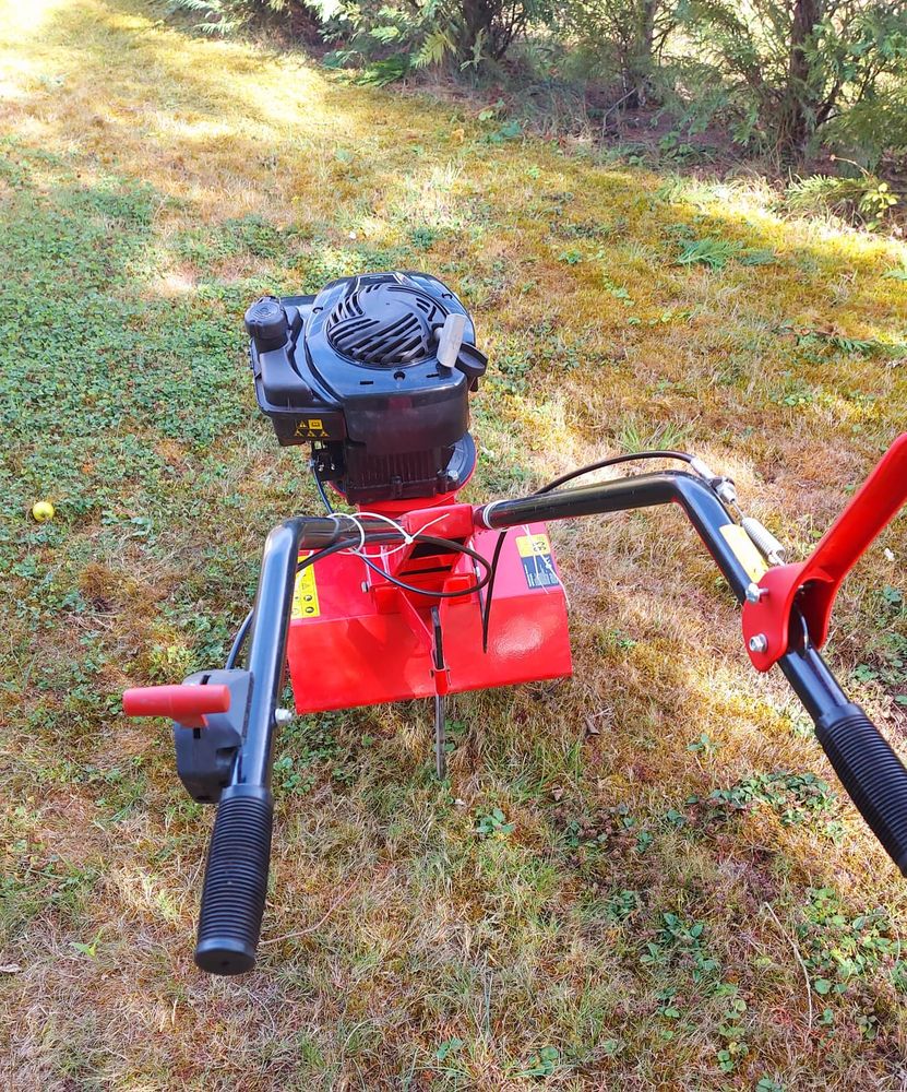 Motobineuse thermique Briggs & Stratton 220 Montigny-l�s-Metz (57)