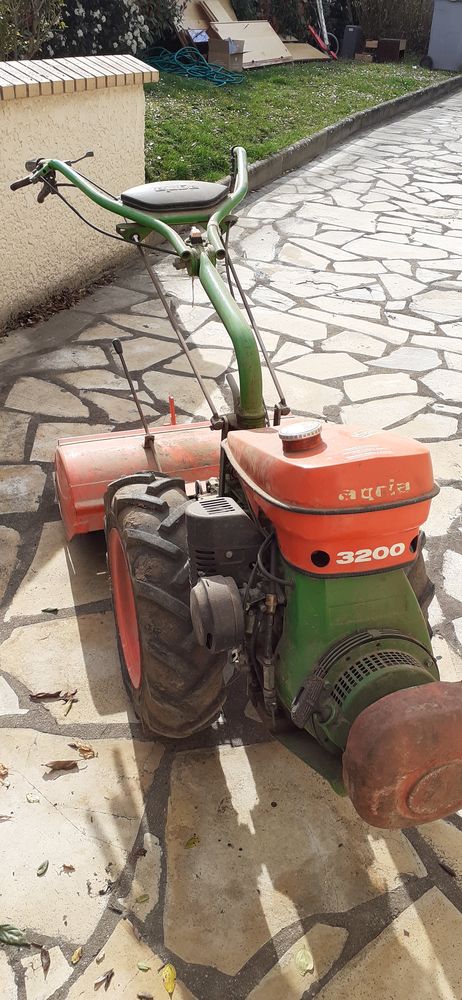 Motoculteur 1000 Villejust (91)