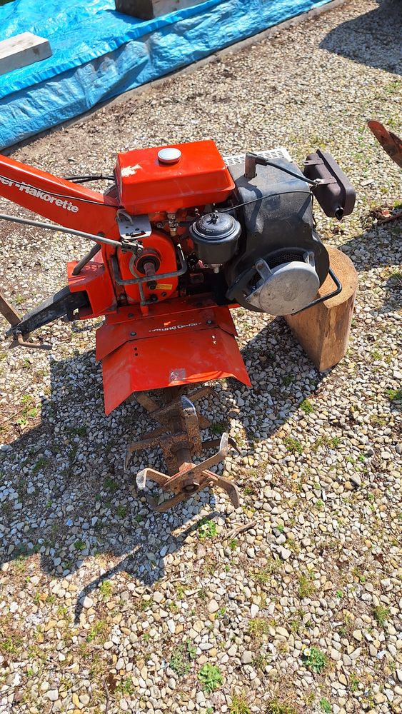 MOTOCULTEUR 350 Barbonne-Fayel (51)