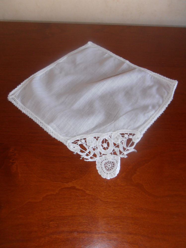 Mouchoir dentelle 6 (79) 3 Tours (37)
