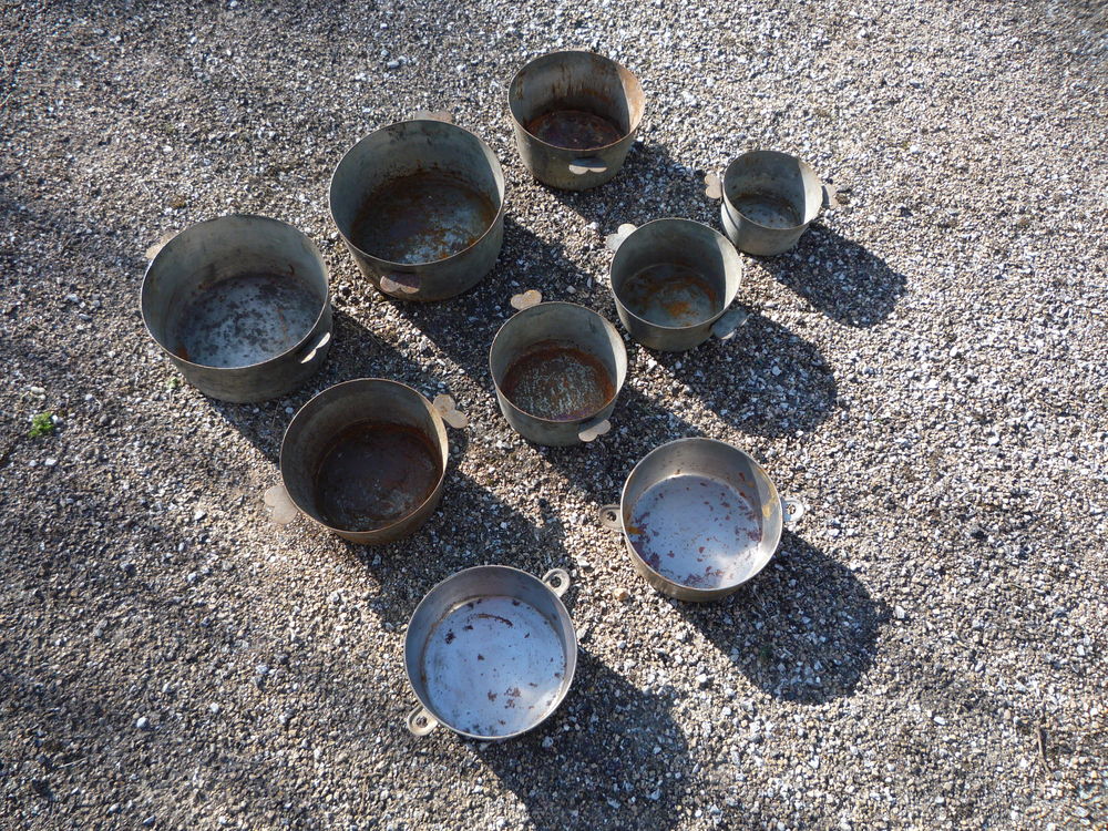 Moule � g�teau ancien en fer blanc (G) 45 Castres (81)