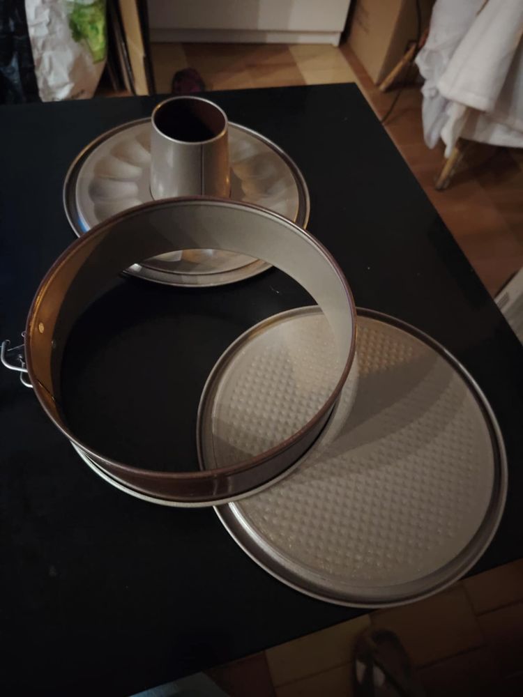 MOULE A GATEAU 5 Le Grau-du-Roi (30)