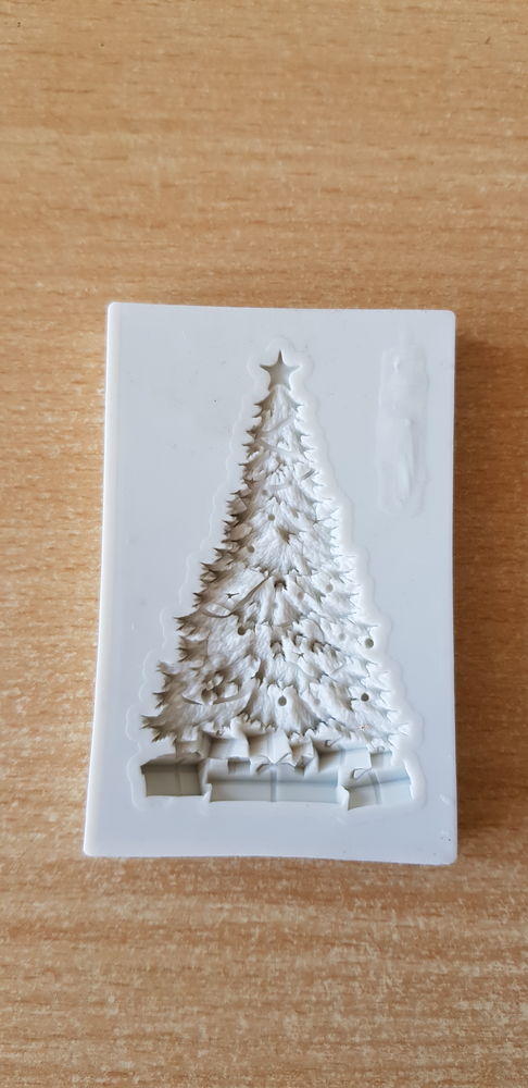 moule en silicone decoration p�tisserie sapin de no�l 4 Carnon Plage (34)